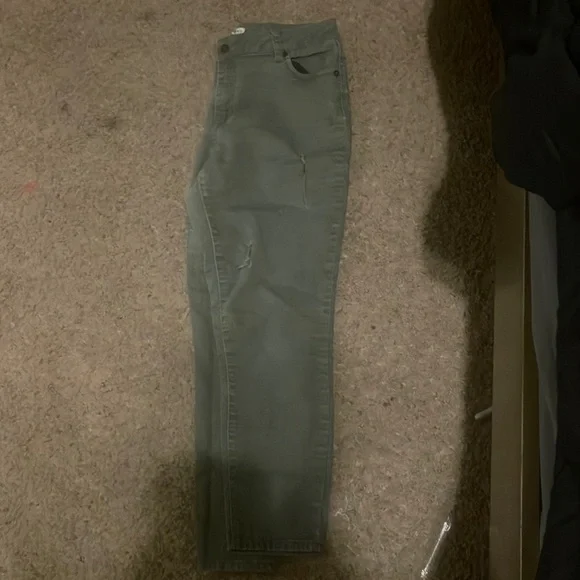 Jeans - Picture 1 of 2